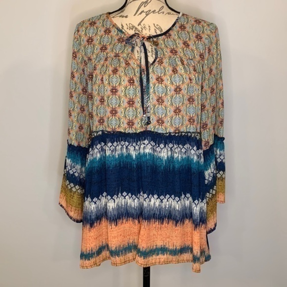 Olive Hill ‘Zoe’ peasant top bell sleeves M